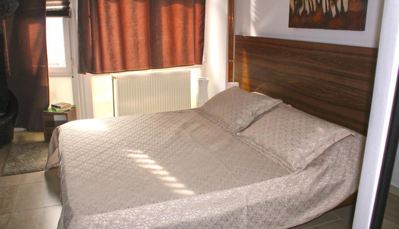 Hotel Kika Priştine Dış mekan fotoğraf