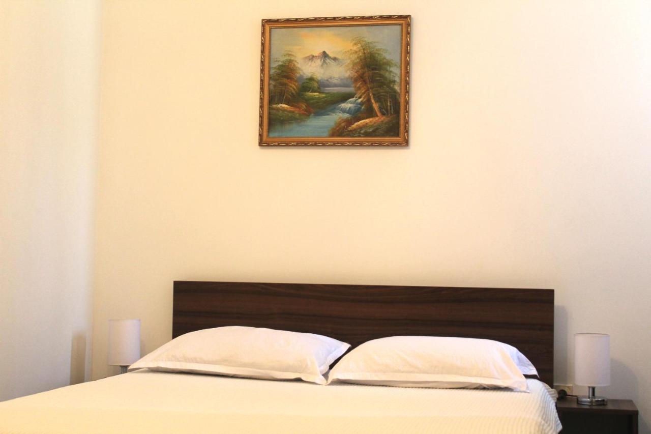 Hotel Kika Priştine Dış mekan fotoğraf