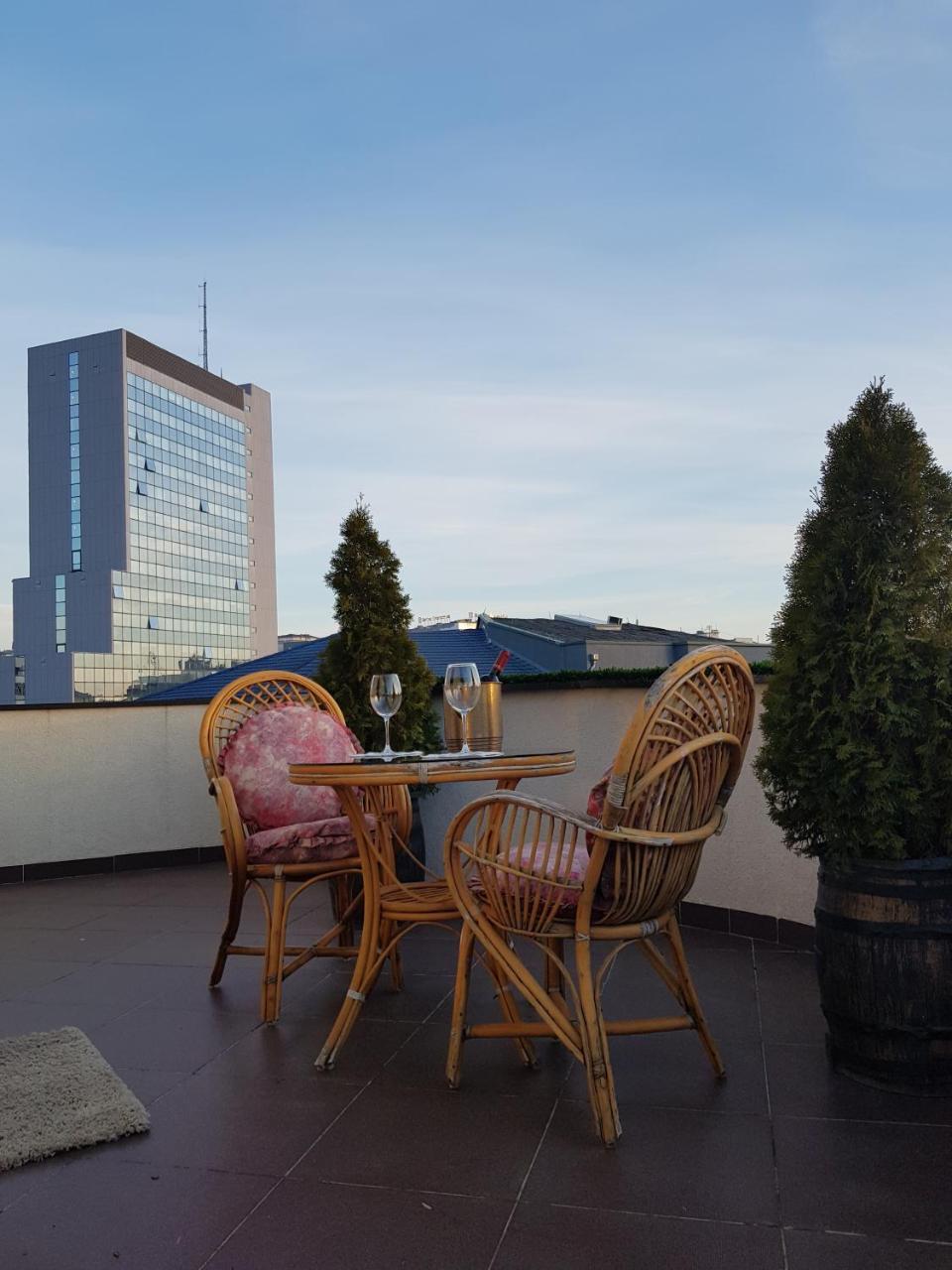 Hotel Kika Priştine Dış mekan fotoğraf